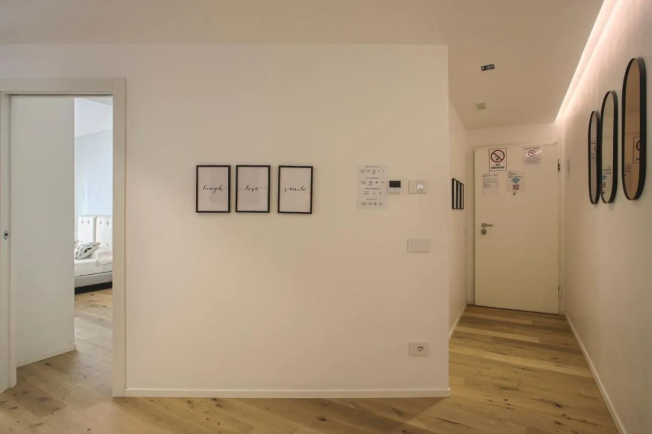 Appartement Milan Chic Luxury Apartments-Hosted By Sweetstay Italië