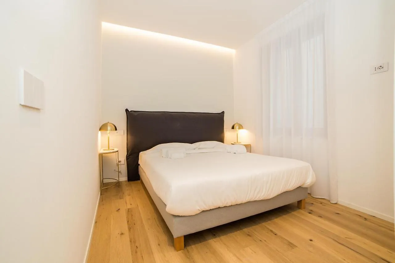 Apartment Milan Chic Luxury Apartments-Hosted By Sweetstay