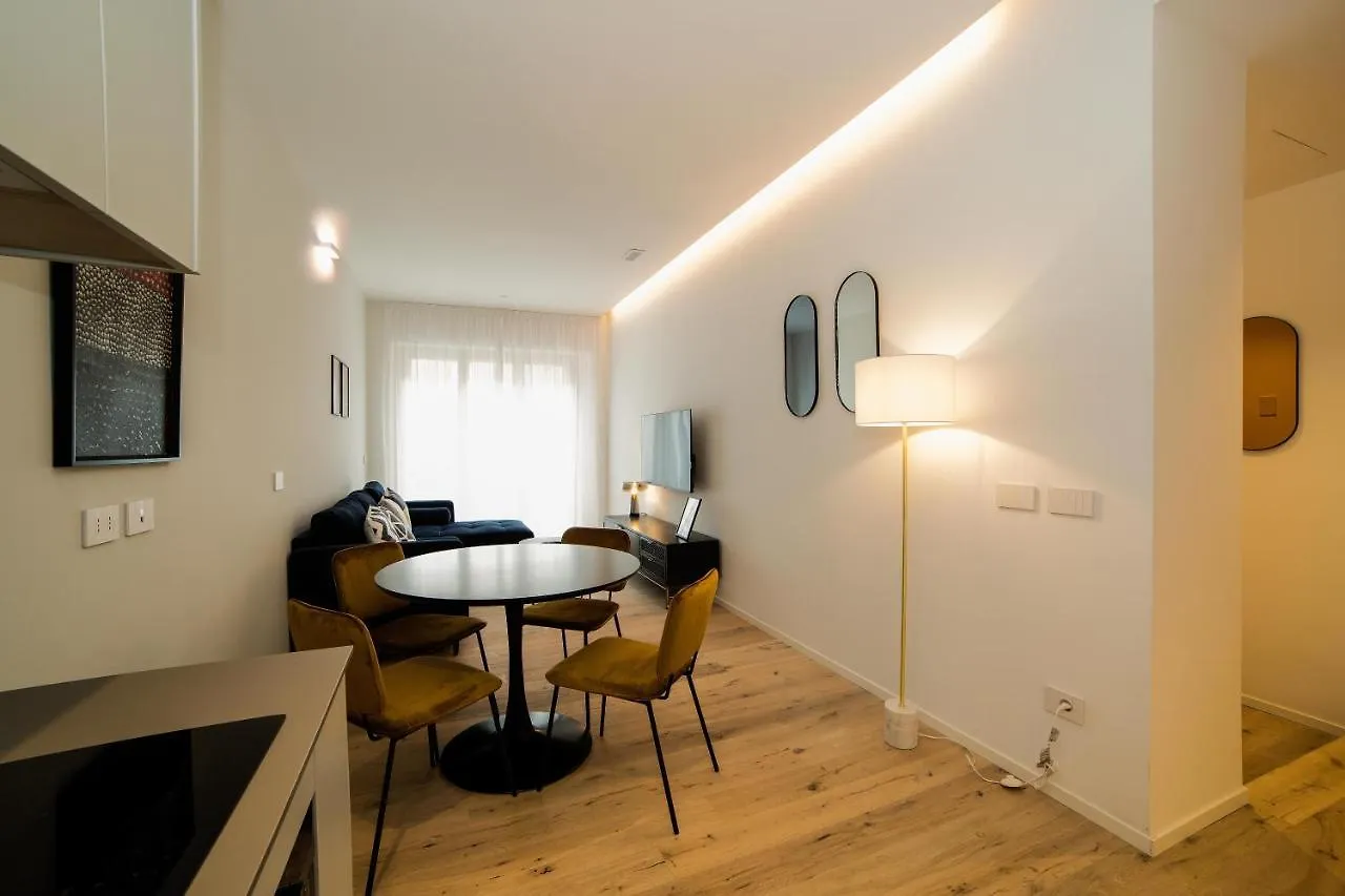 Milan Chic Luxury Apartments-Hosted By Sweetstay Italien