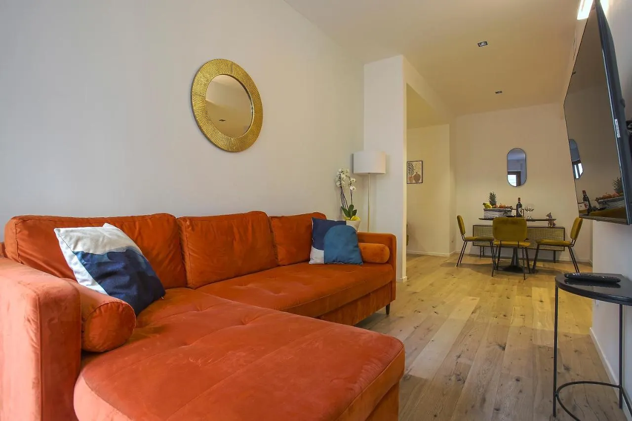 Milan Chic Luxury Apartments-Hosted By Sweetstay Italien