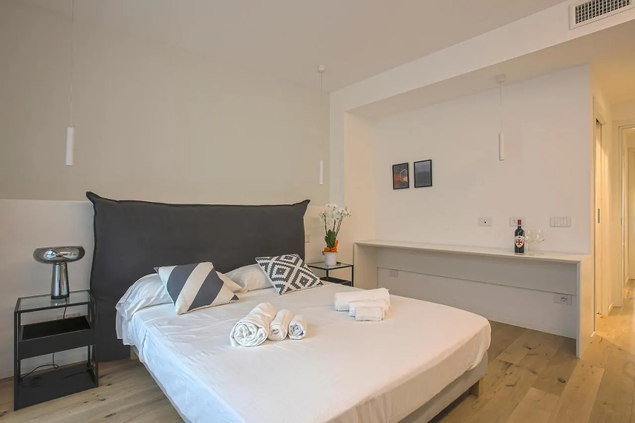 Lejlighed Milan Chic Luxury Apartments-Hosted By Sweetstay Italien