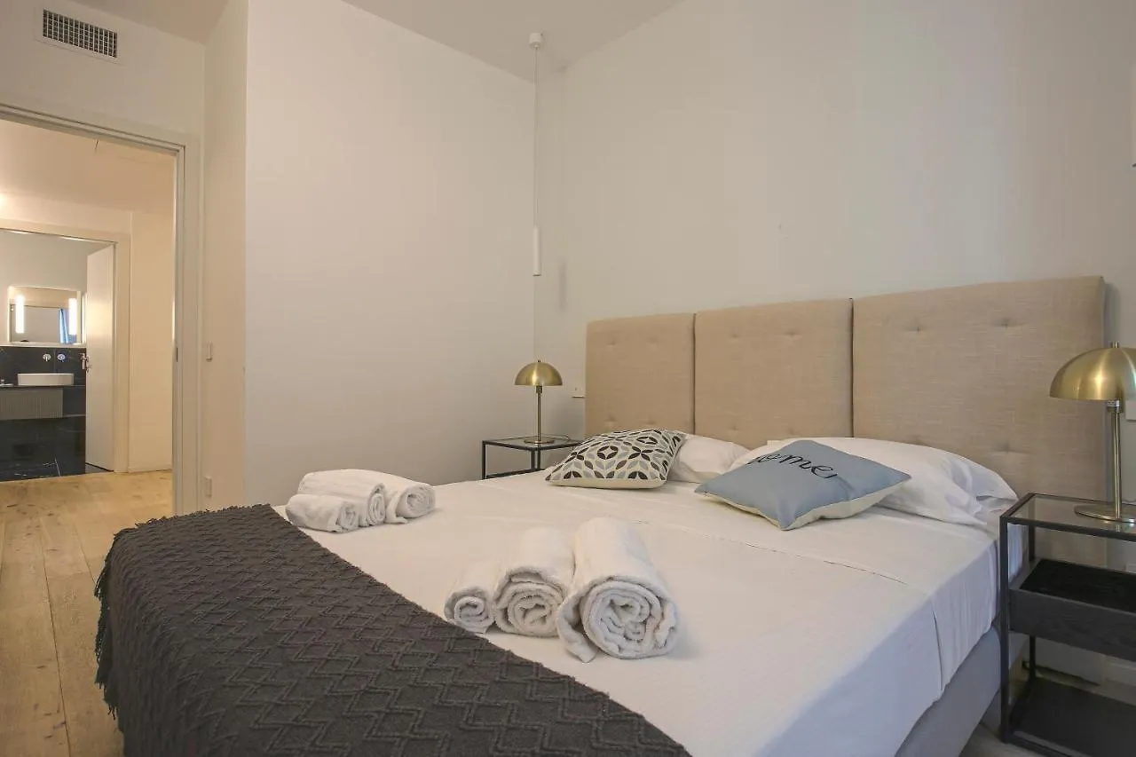 Milan Chic Luxury Apartments-Hosted By Sweetstay