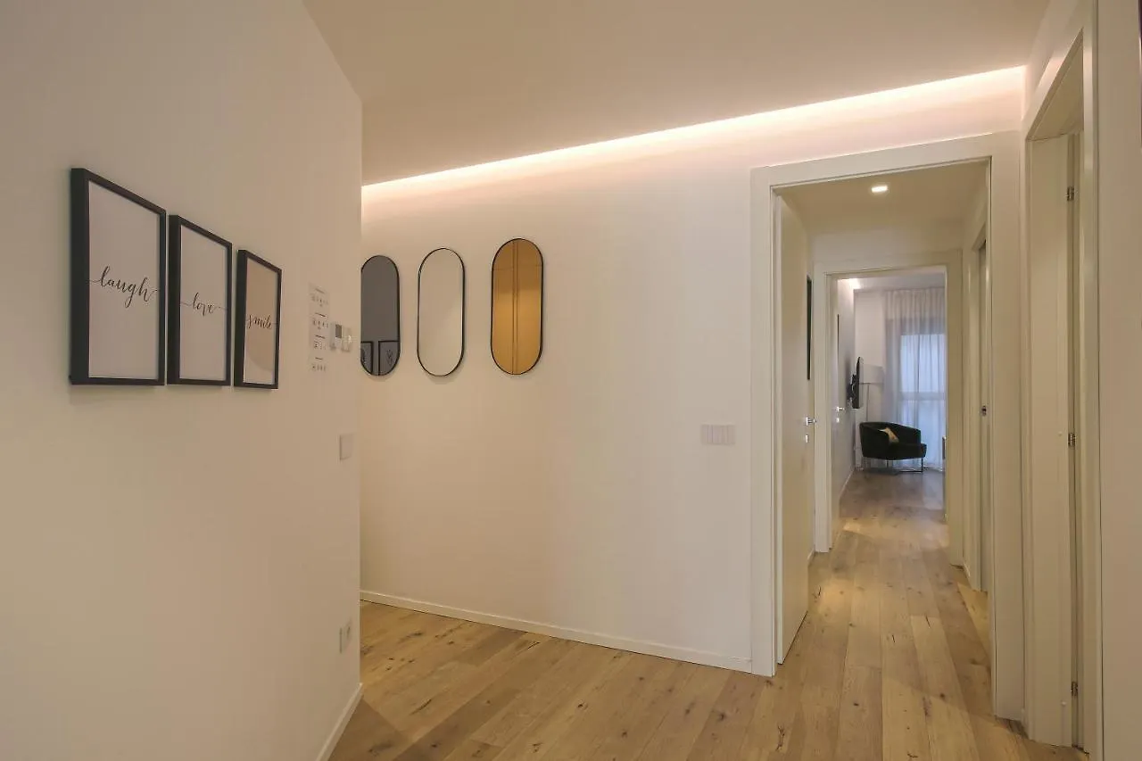 Milan Chic Luxury Apartments-Hosted By Sweetstay 0*,